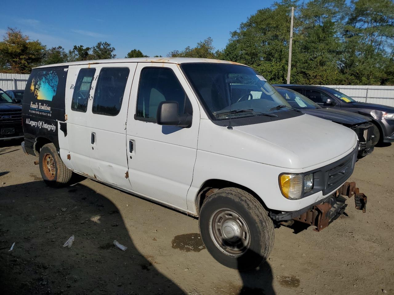 2005 Ford Econoline E150 Van - Фото 4