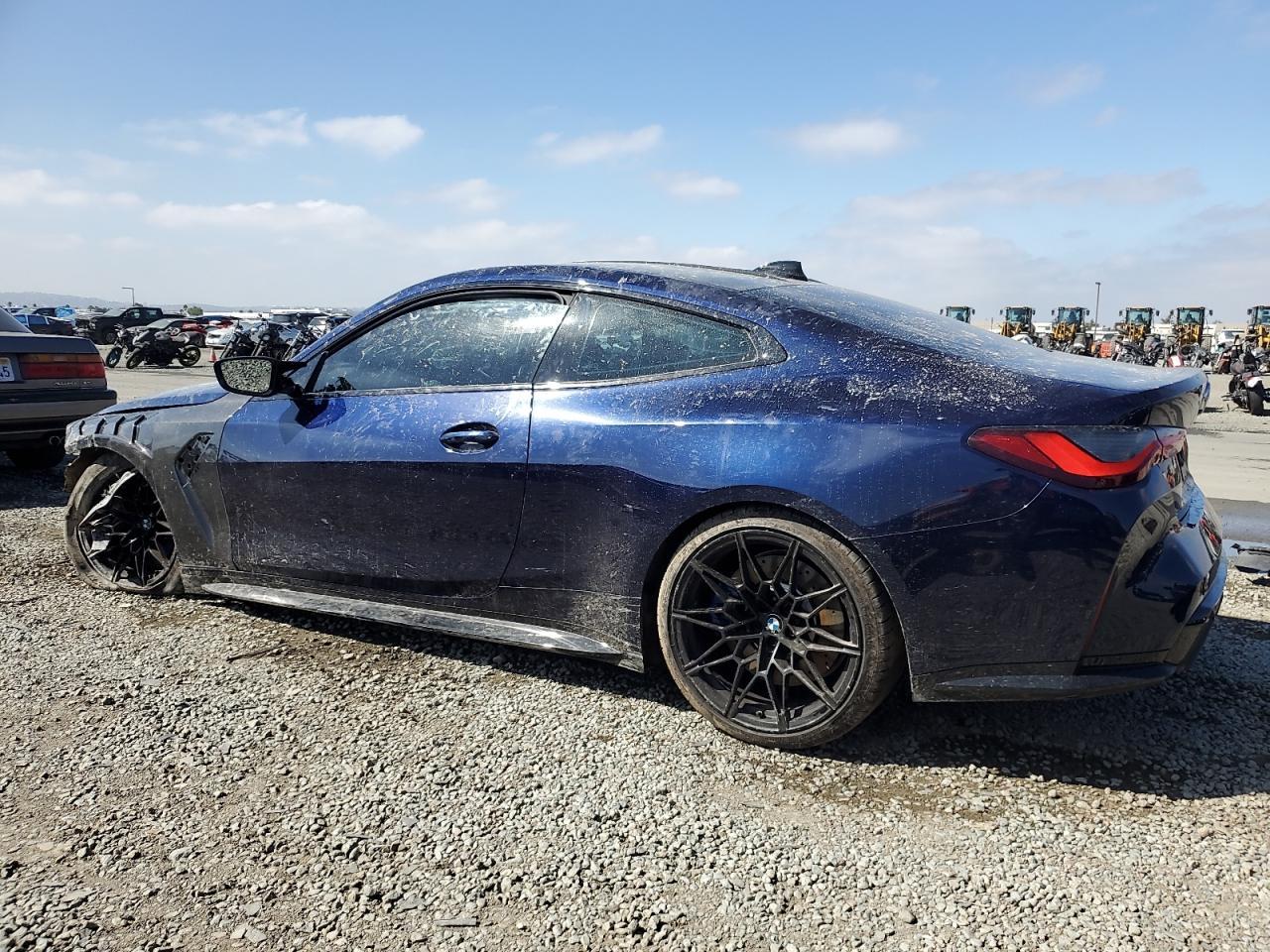 2022 BMW M4 Competition - Фото 2