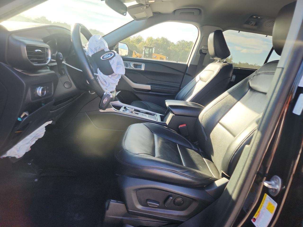 2022 Ford Explorer Limited - Image 7