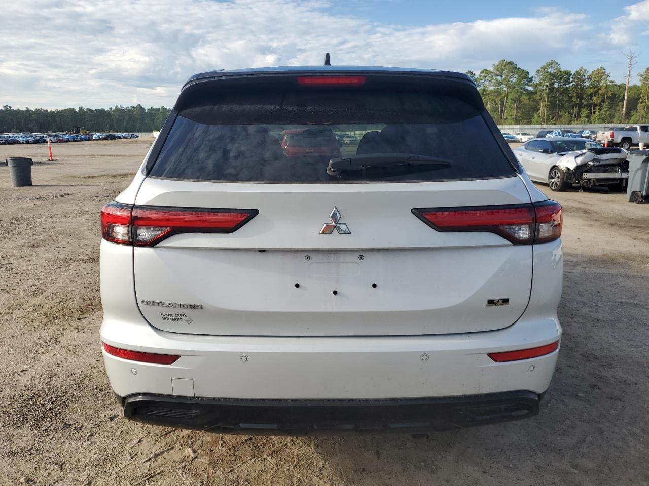 2024 Mitsubishi Outlander Sel - Фото 6