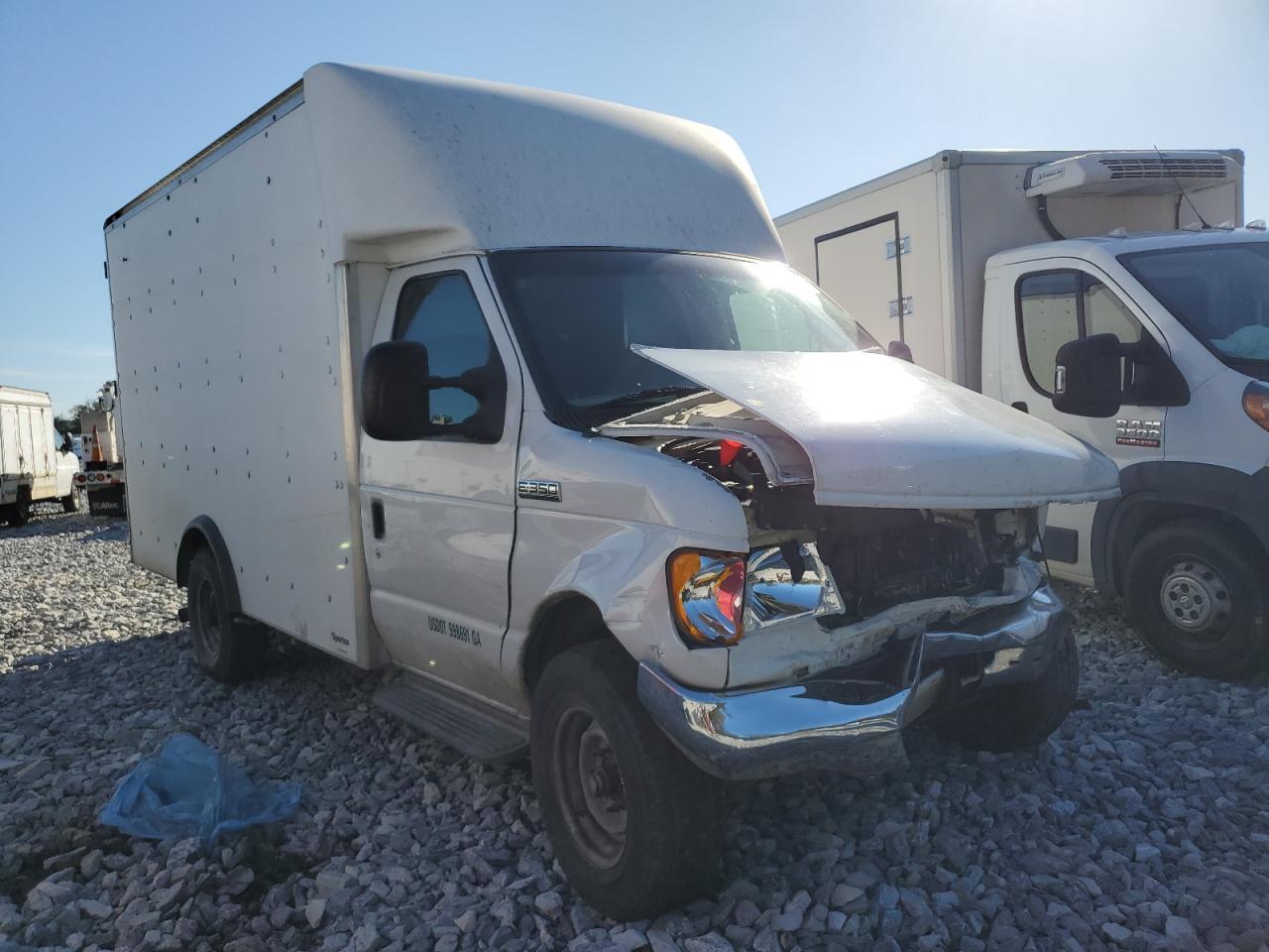 2006 Ford E350 Delivery Van - Фото 4