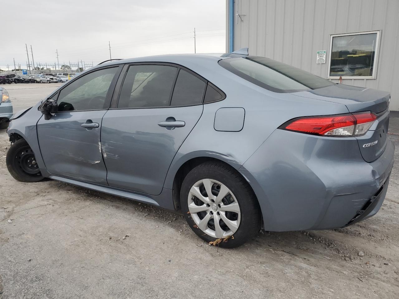 2020 Toyota Corolla Le - Фото 2