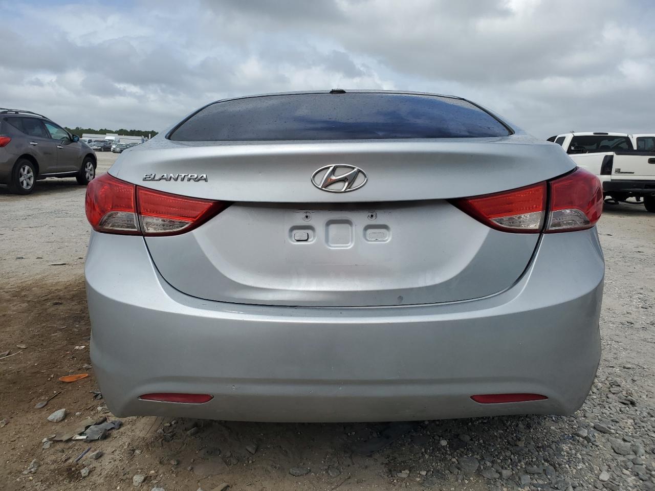 2011 Hyundai Elantra Gls - Image 6