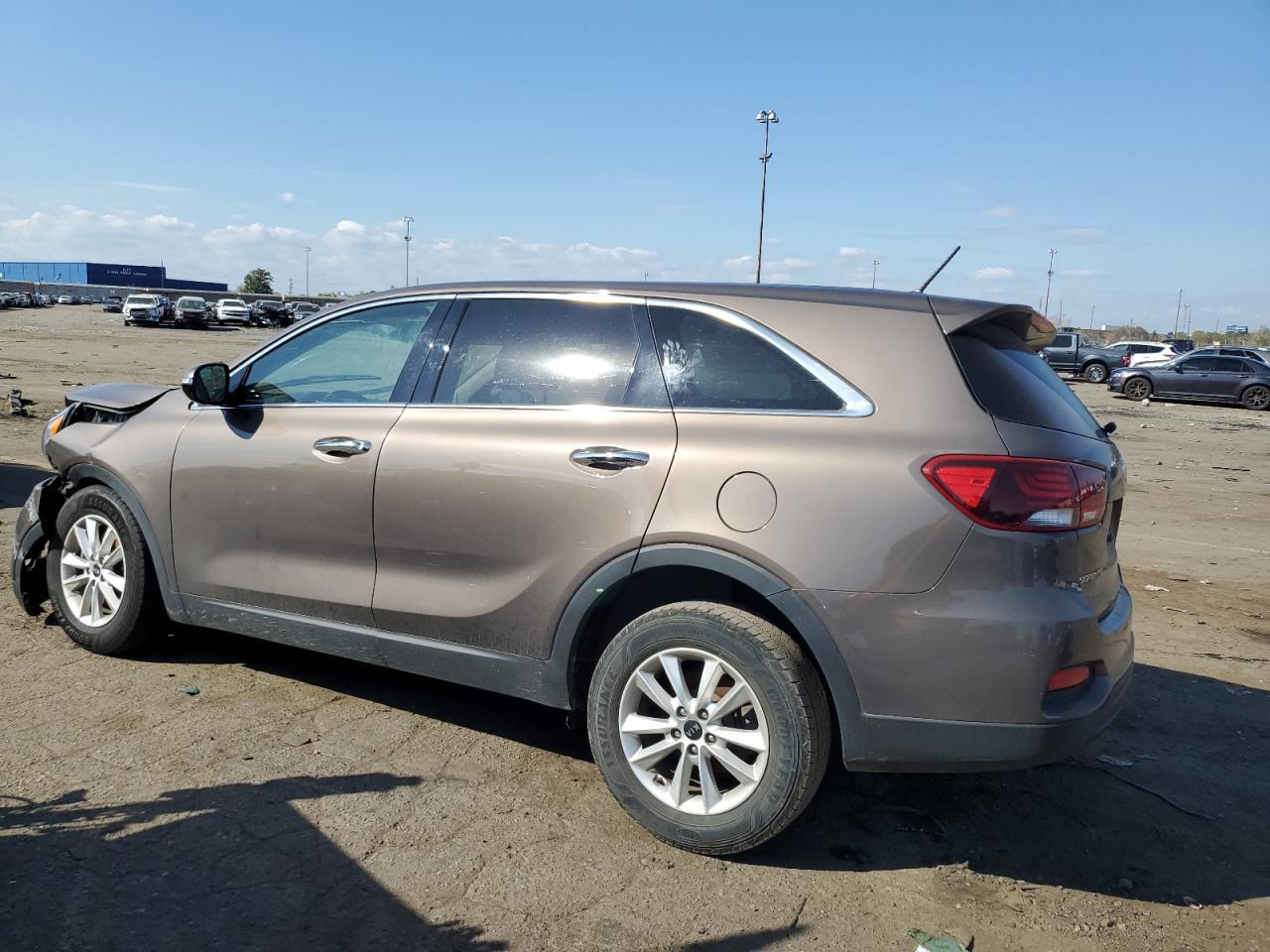 2019 Kia Sorento L - Фото 2