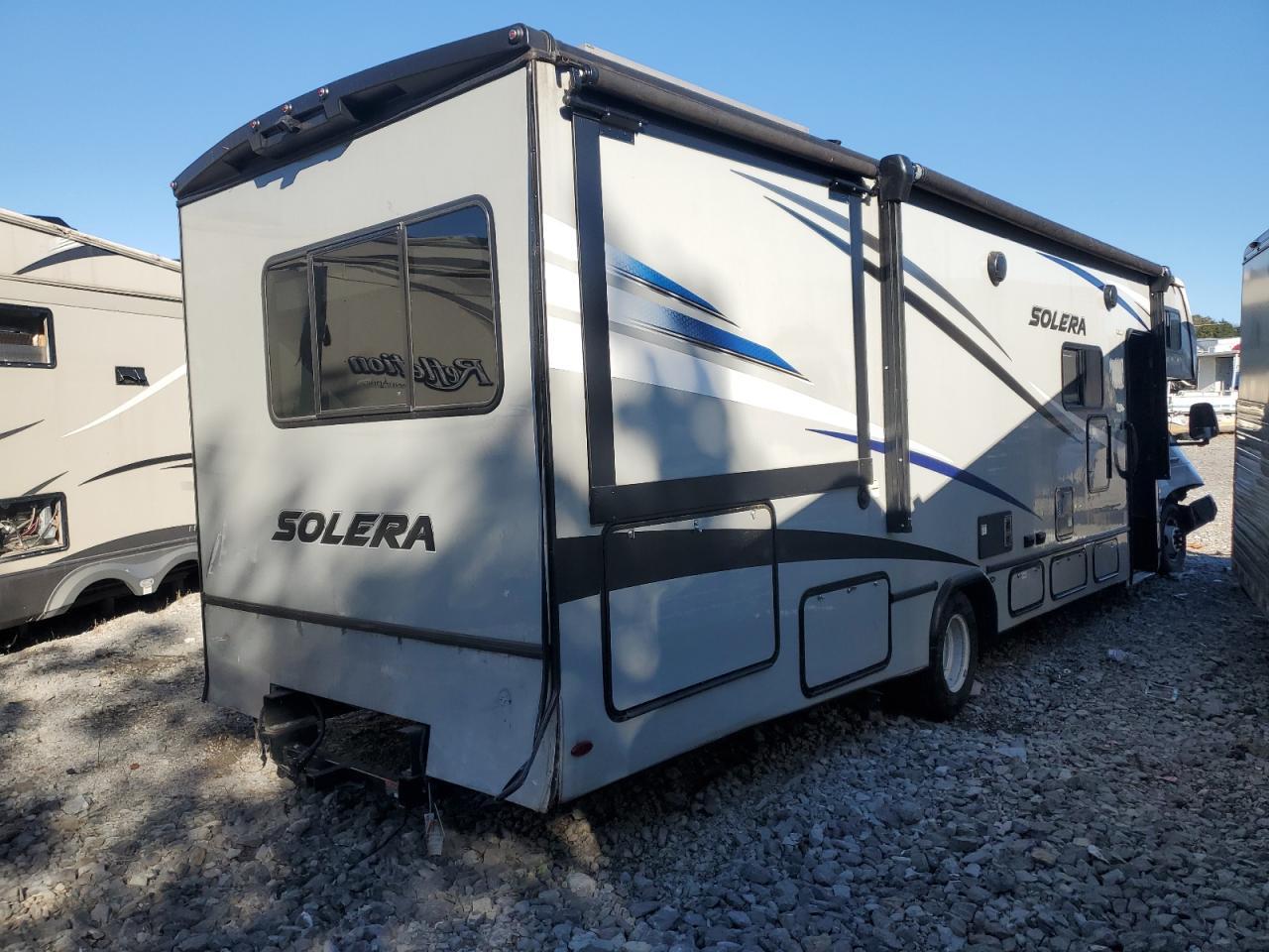 2023 Ford Econoline E450 Super Duty Cutaway Van - Фото 4