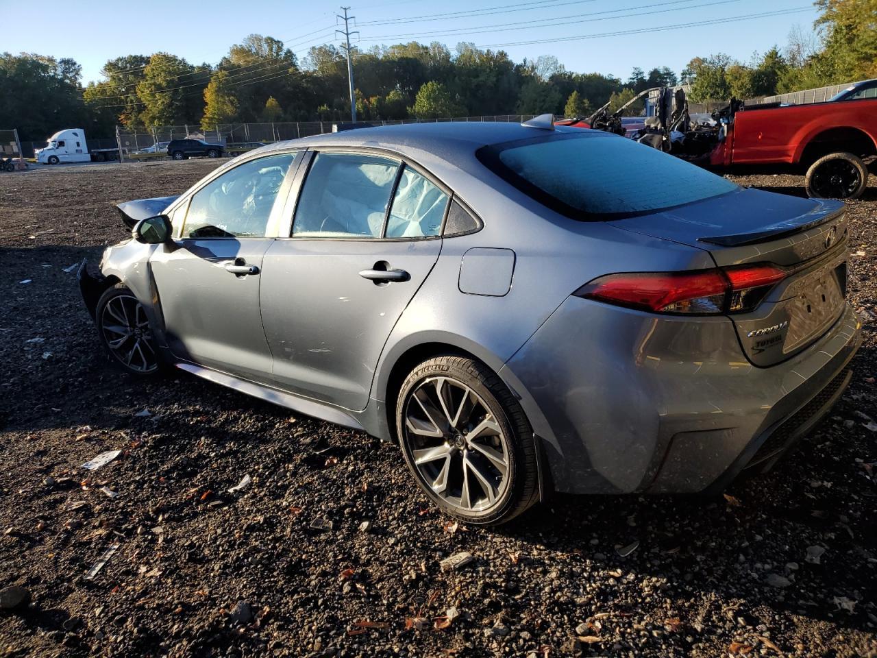 2022 Toyota Corolla Xse - Image 2