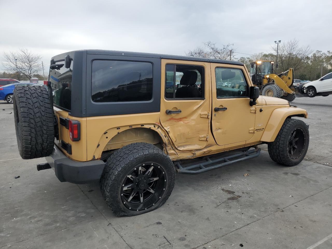 2013 Jeep Wrangler Unlimited Sahara - Фото 3