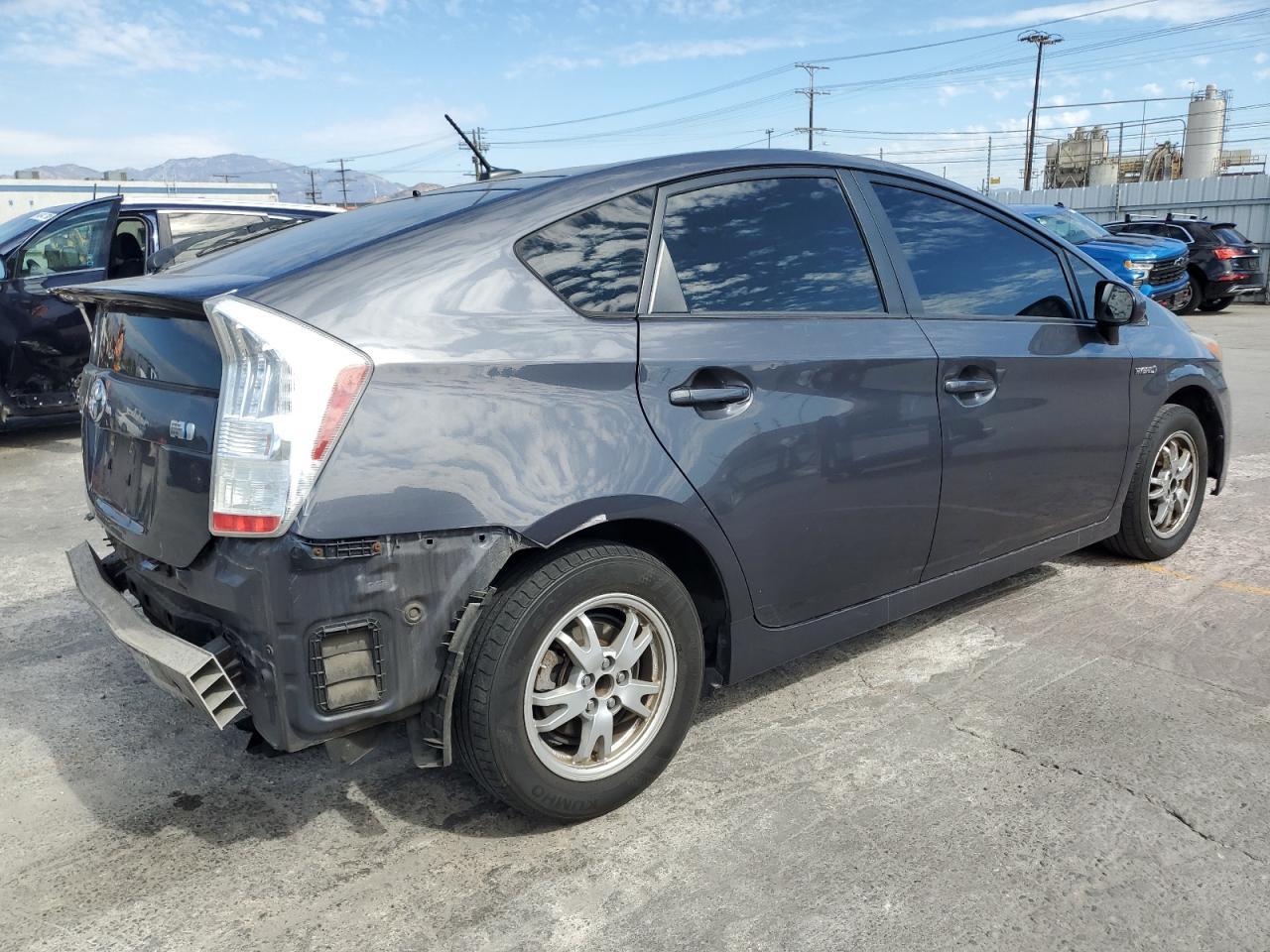 2011 Toyota Prius - Фото 3