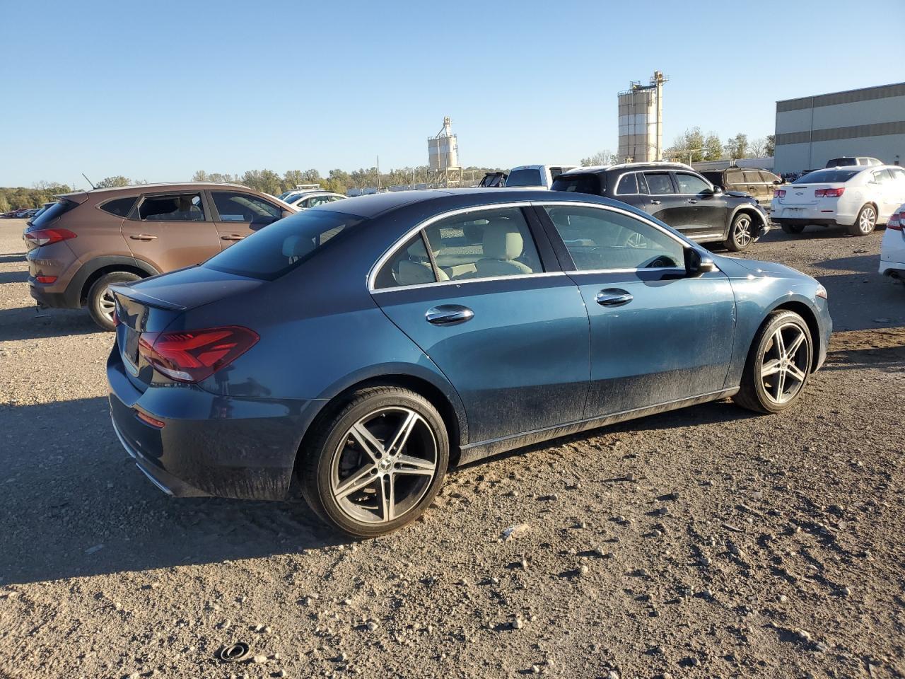 2019 Mercedes-Benz A 220 - Image 3