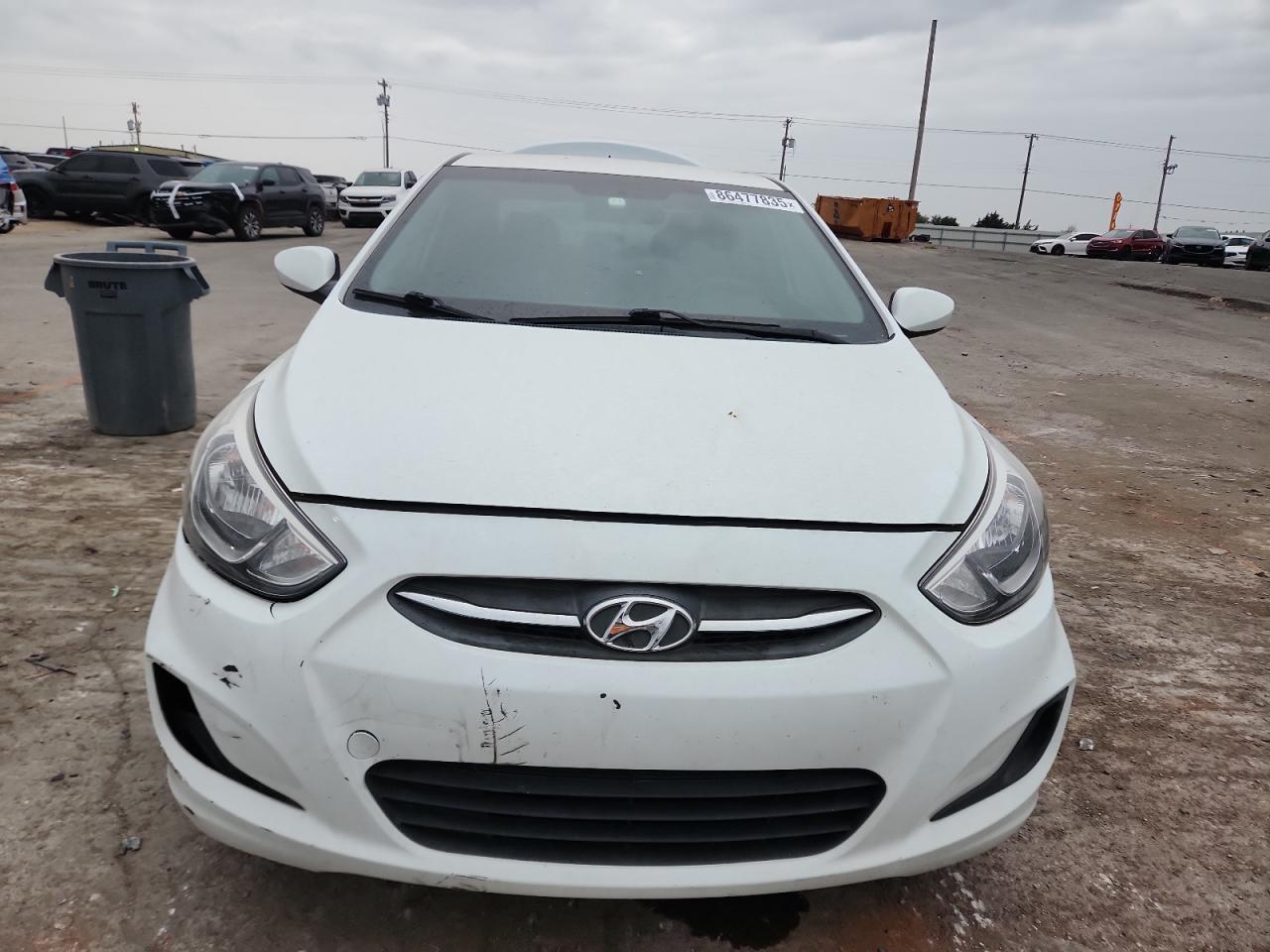 2016 Hyundai Accent Se - Фото 5