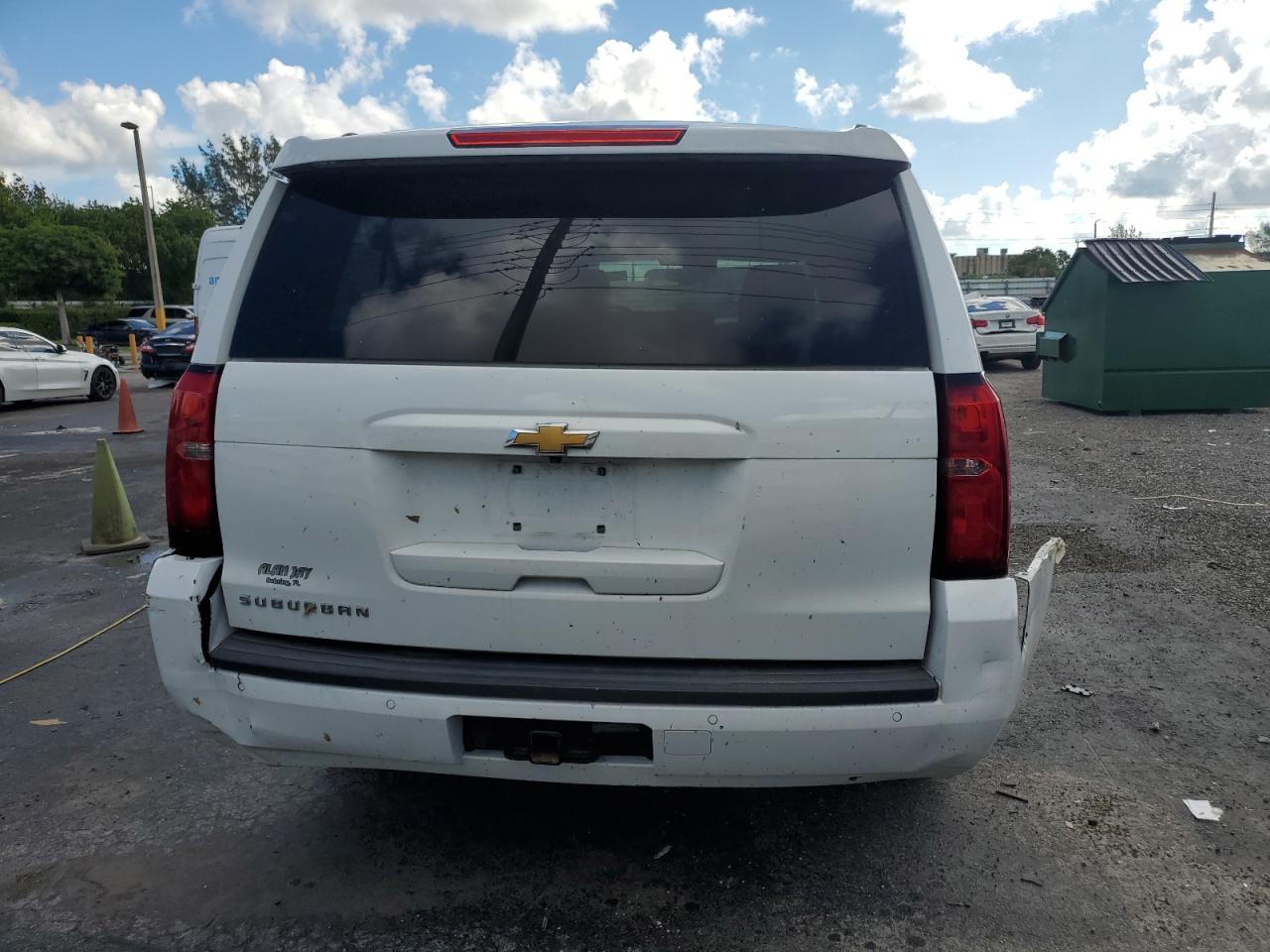 2018 Chevrolet Suburban C1500 Lt - Image 6