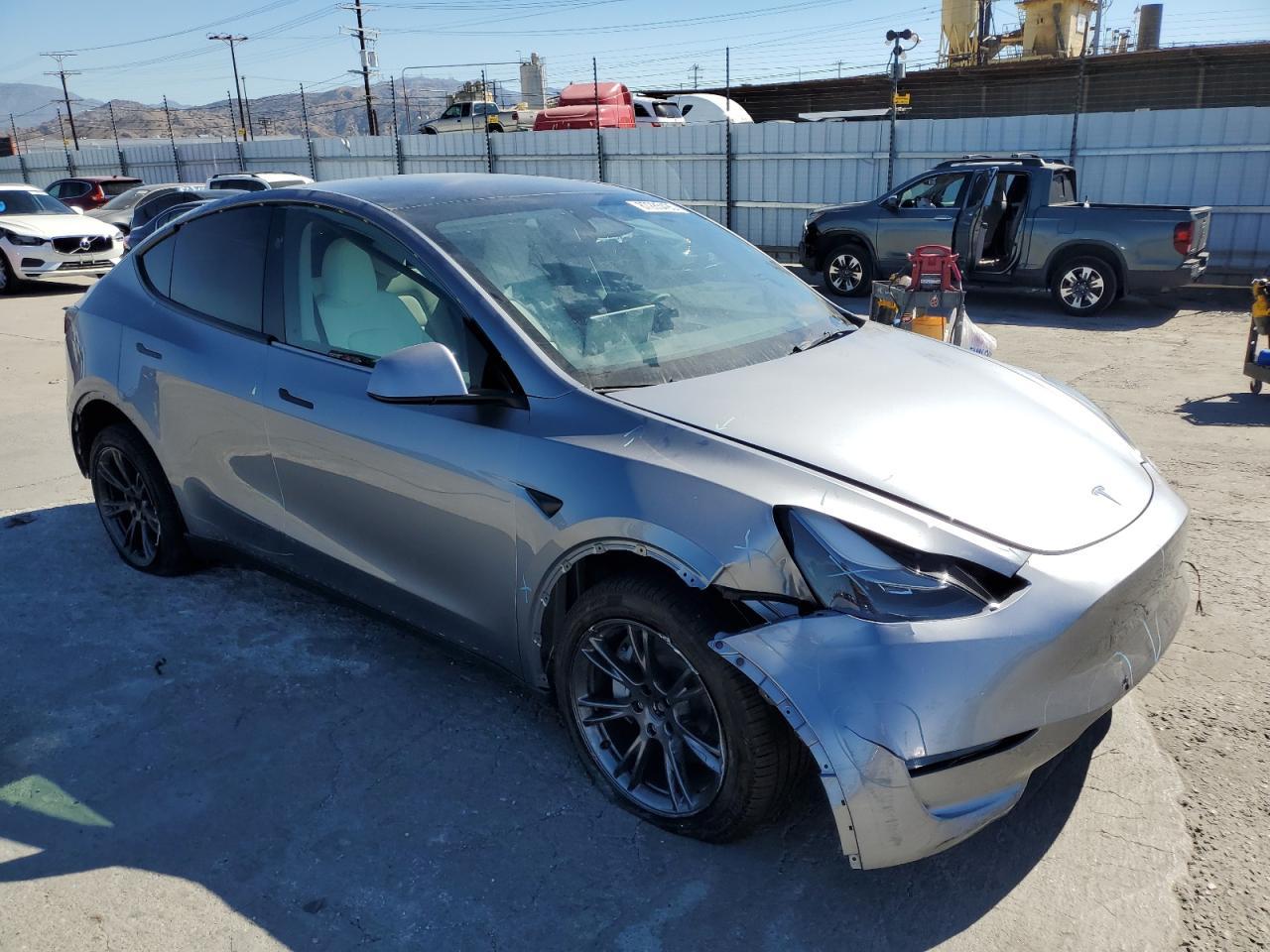 2024 Tesla Model Y - Image 4