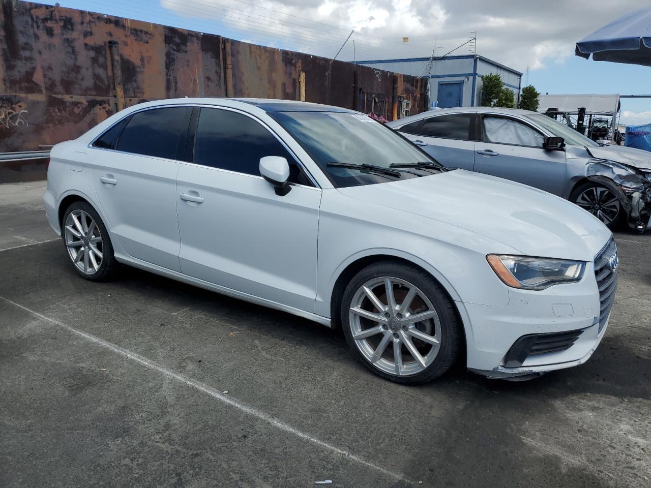 2015 Audi A3 Premium - Image 4