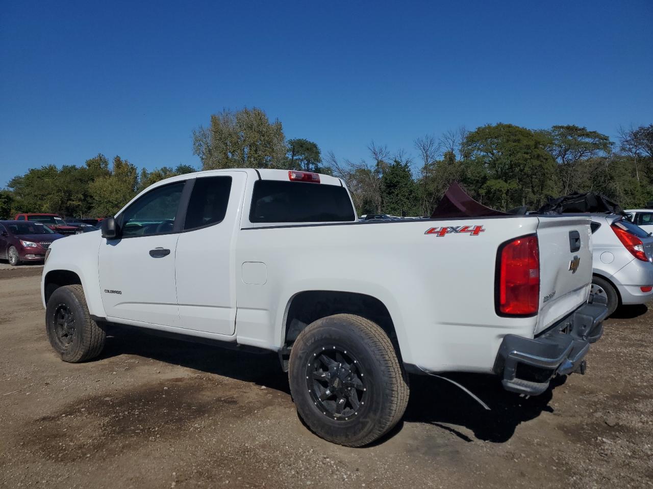 2016 Chevrolet Colorado - Фото 2