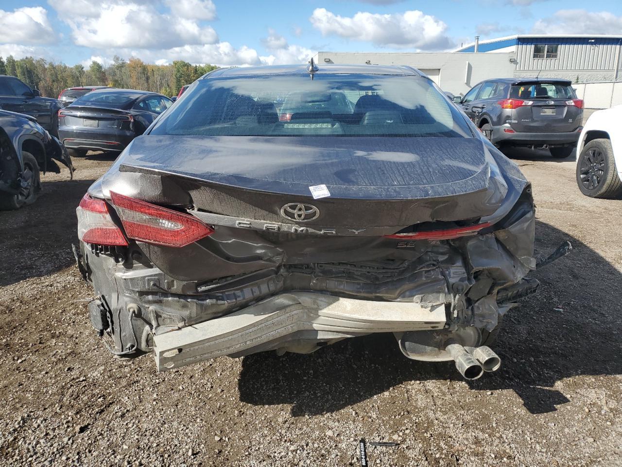 2018 Toyota Camry L - Image 6