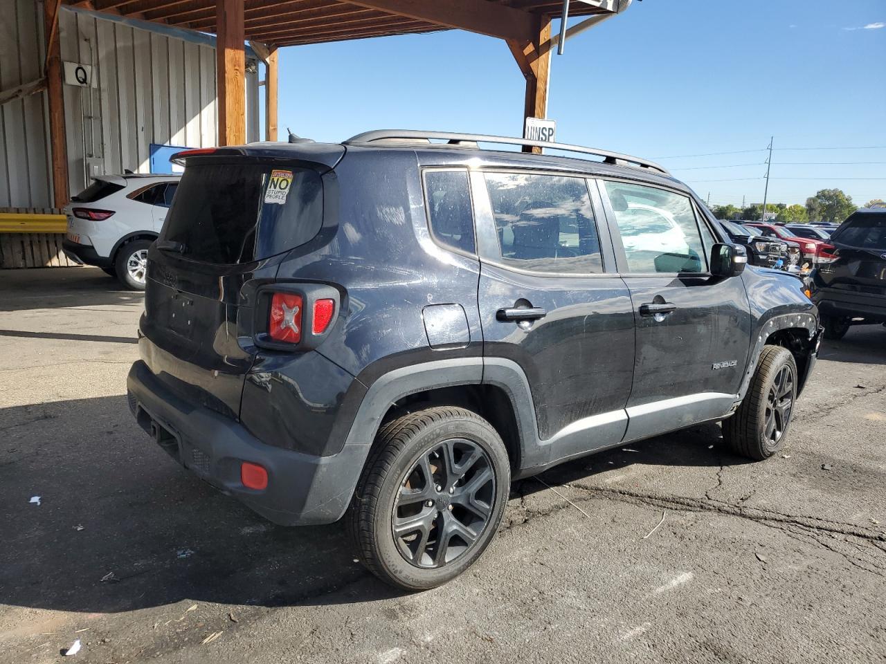 2016 Jeep Renegade Latitude - Фото 3