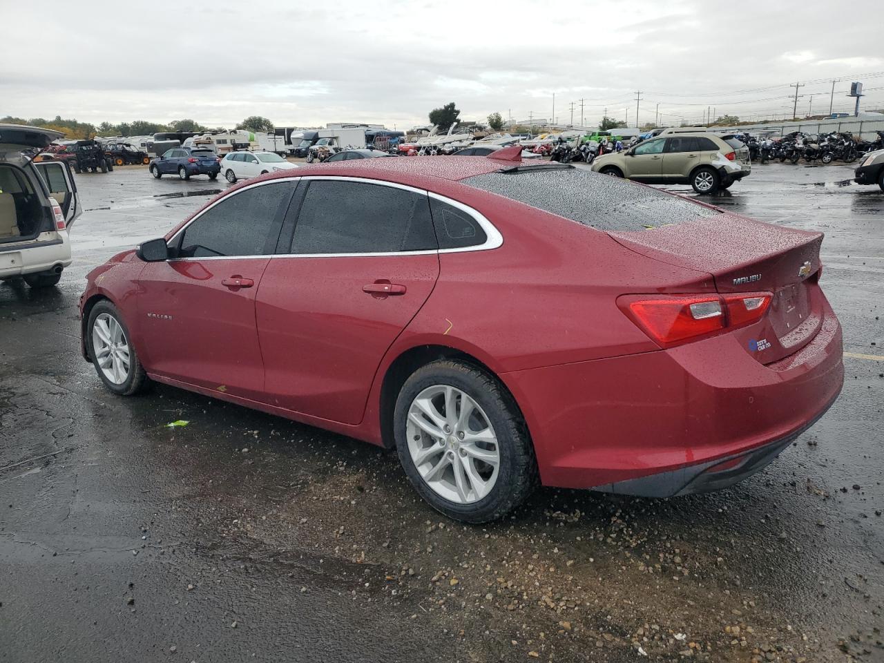 2017 Chevrolet Malibu Lt - Image 2