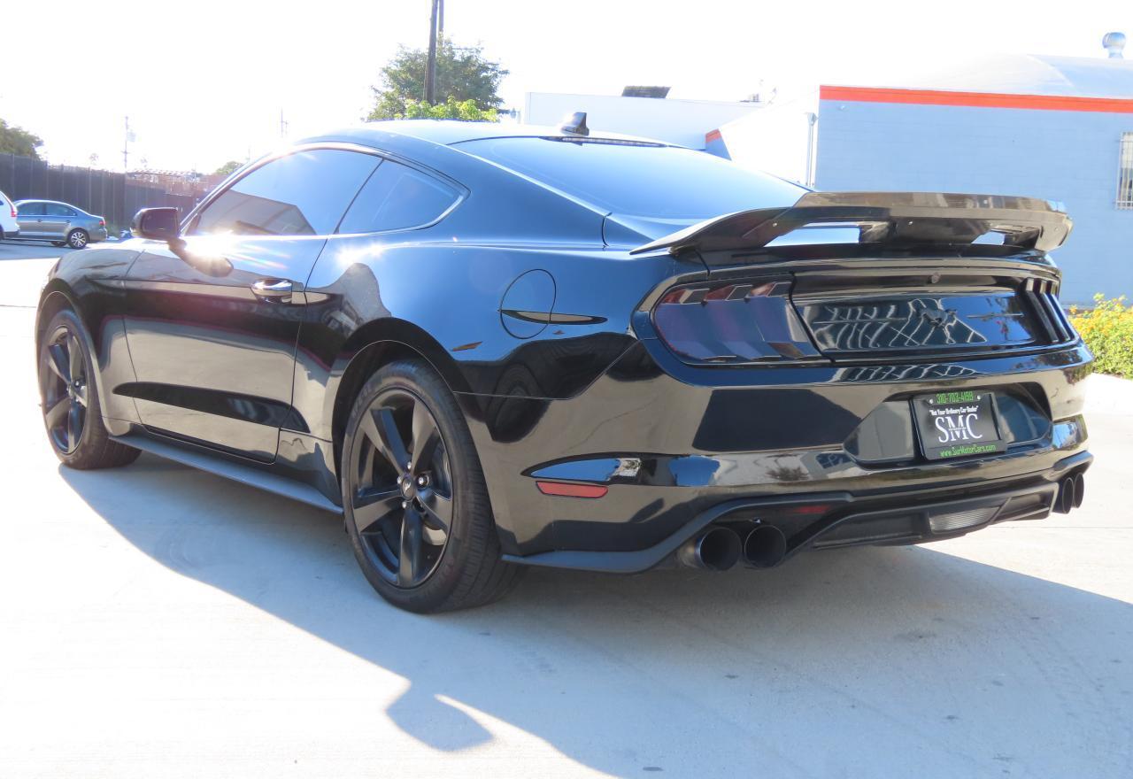 2022 Ford Mustang - Фото 4