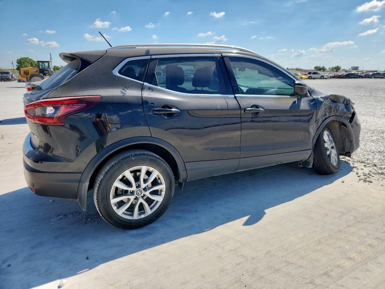 2022 Nissan Rogue Sport Sv - Image 3
