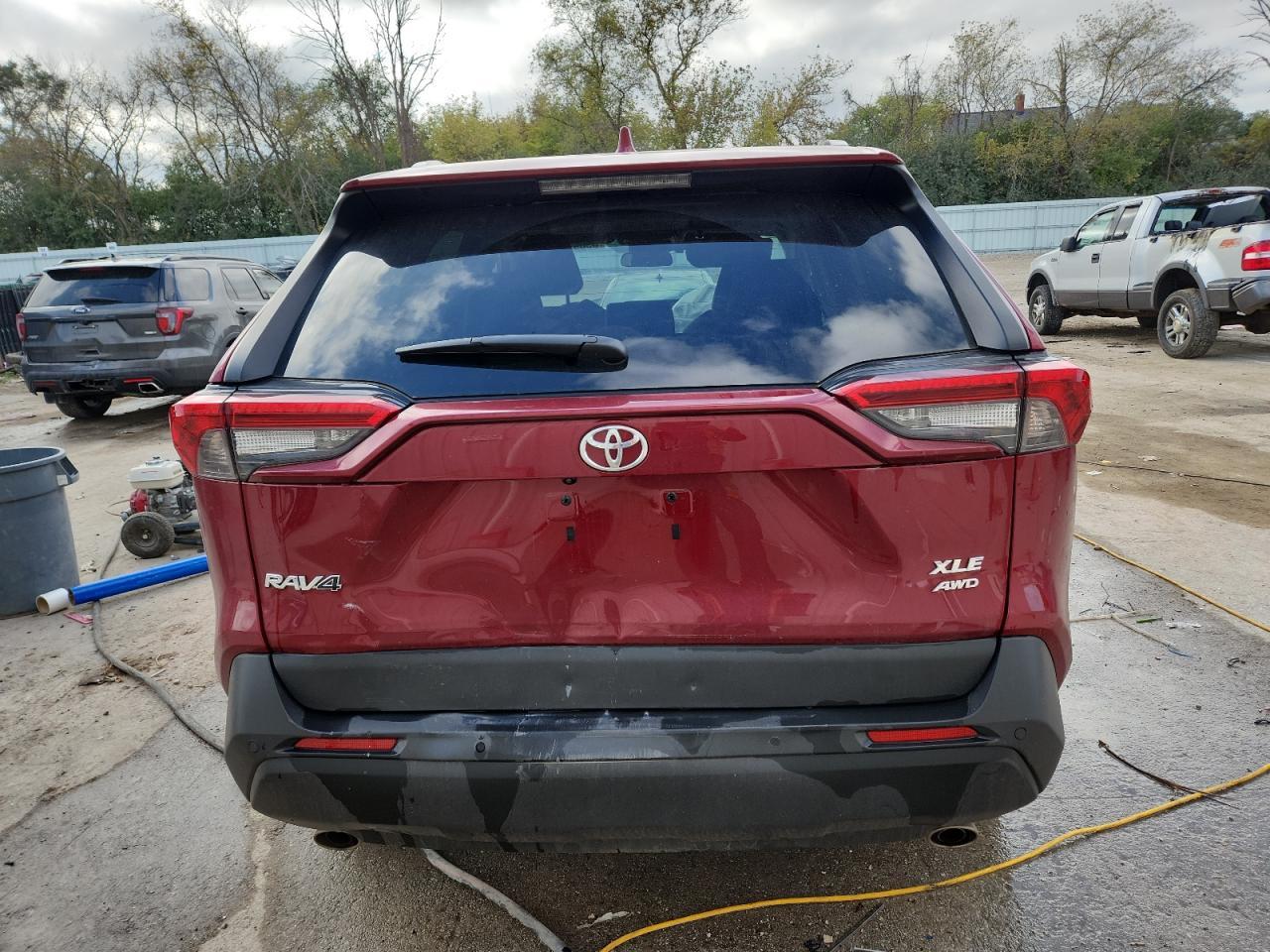 2025 Toyota Rav4 Xle Premium - Фото 6