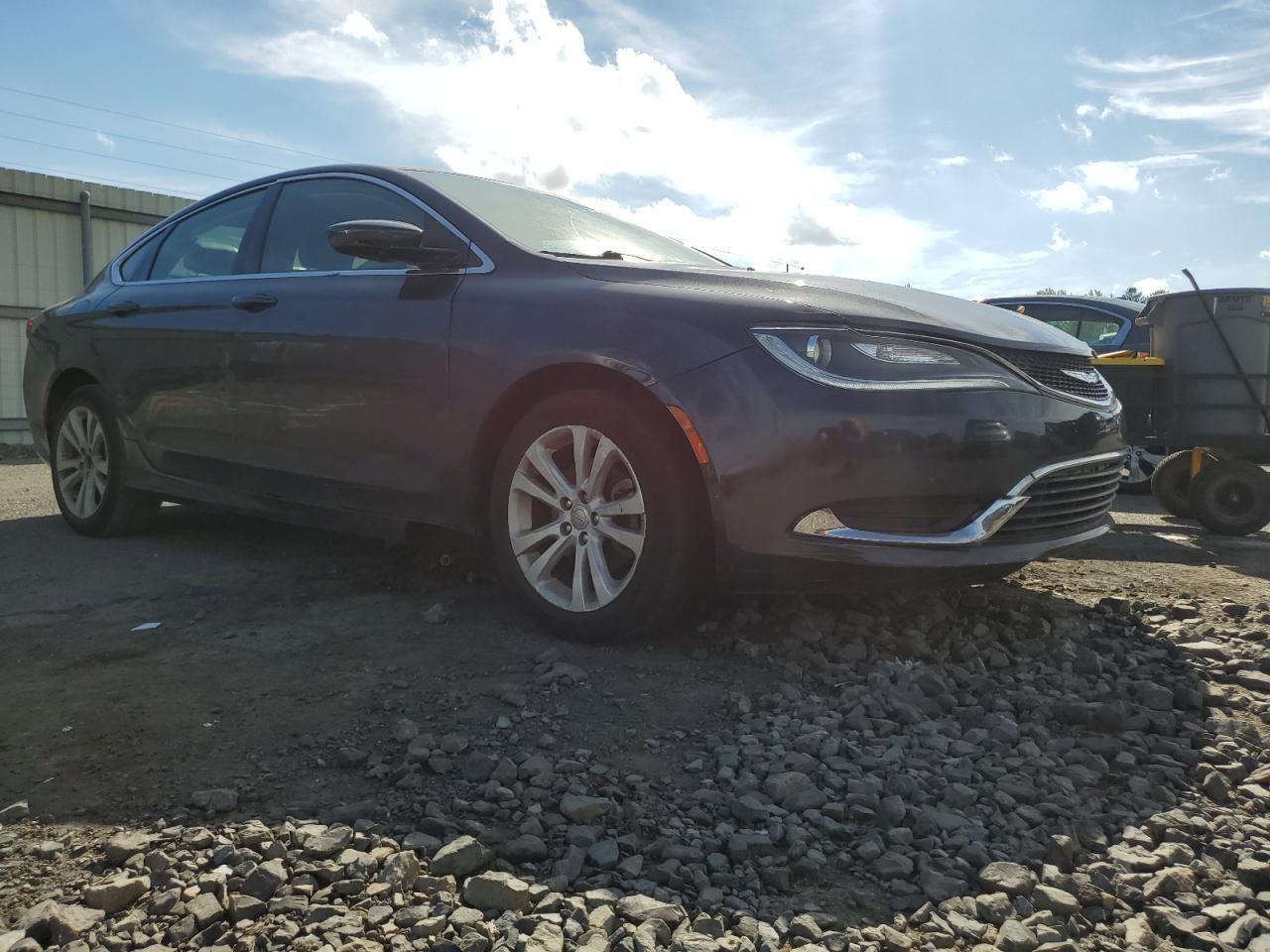 2017 Chrysler 200 Limited - Фото 4