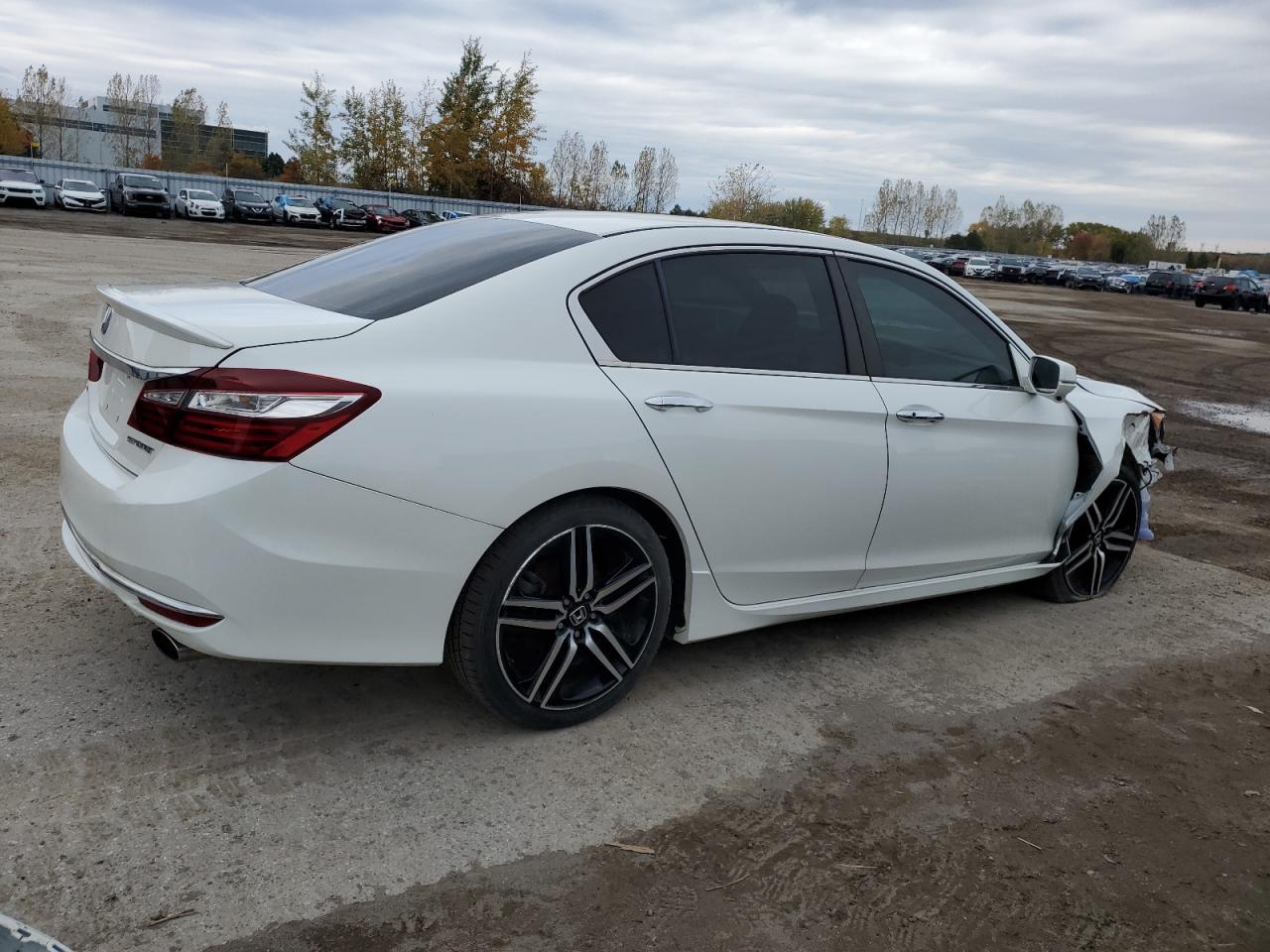 2017 Honda Accord Sport - Image 3