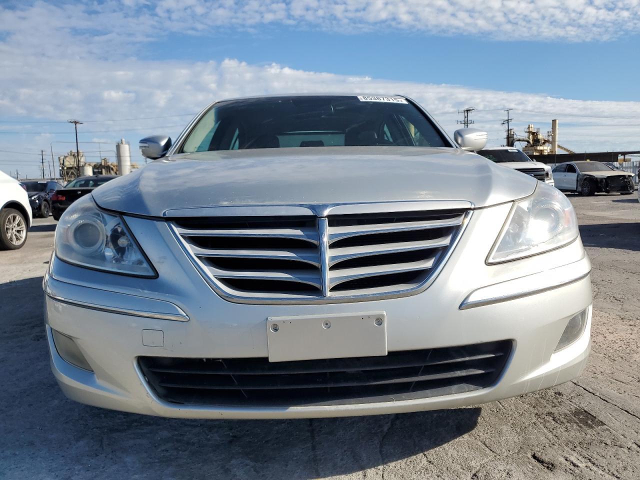 2010 Hyundai Genesis 3.8L - Image 5