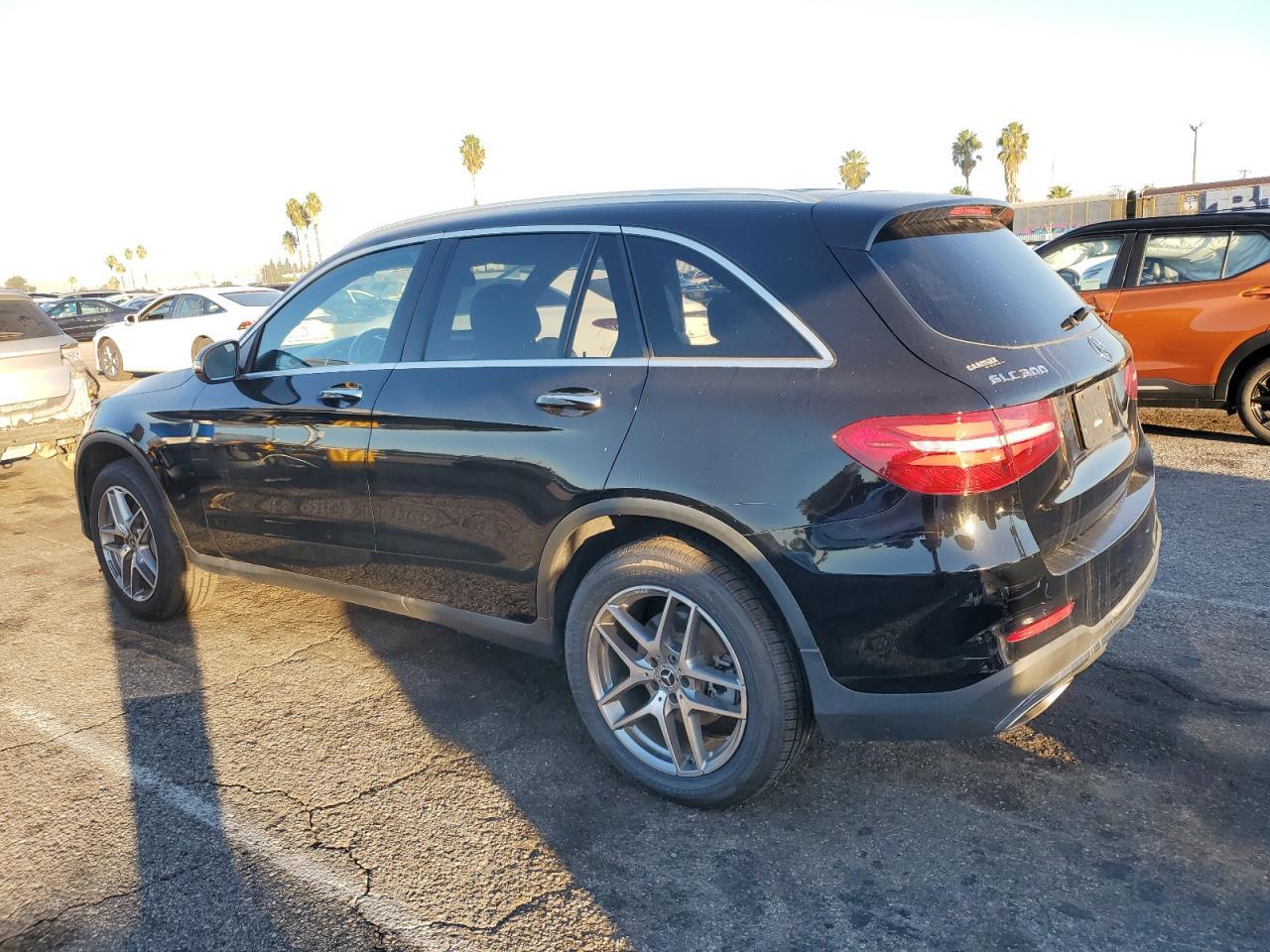 2019 Mercedes-Benz Glc 300 4Matic - Image 2