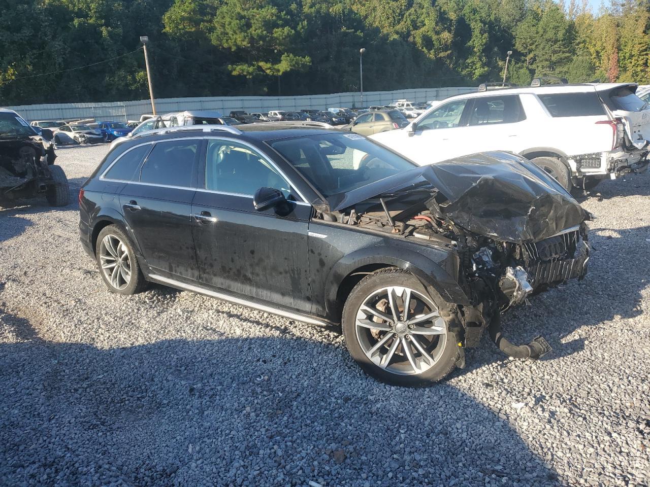 2018 Audi A4 Allroad Premium Plus - Image 4