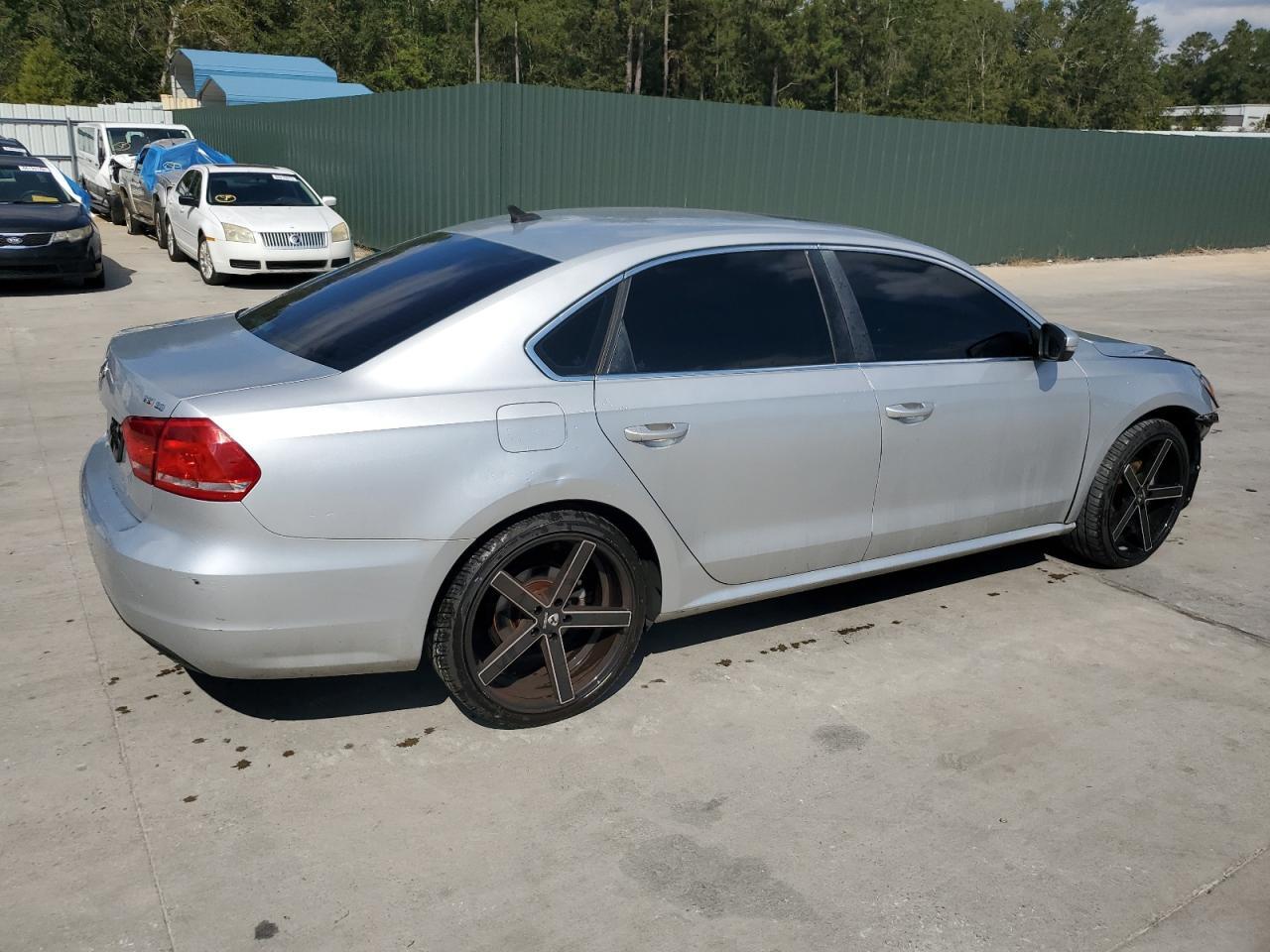 2014 Volkswagen Passat Se - Фото 3
