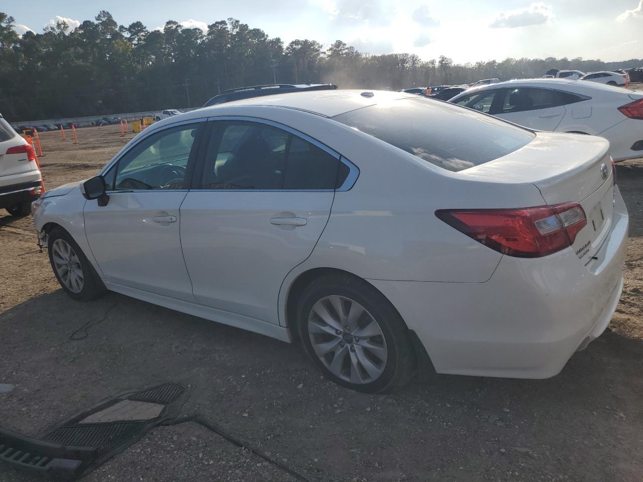 2015 Subaru Legacy 2.5I Premium - Фото 2