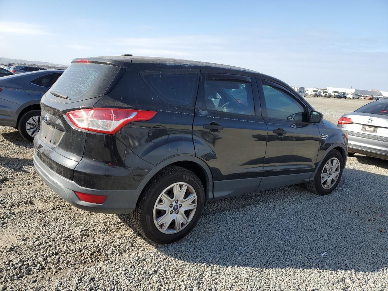 2015 Ford Escape S - Фото 3