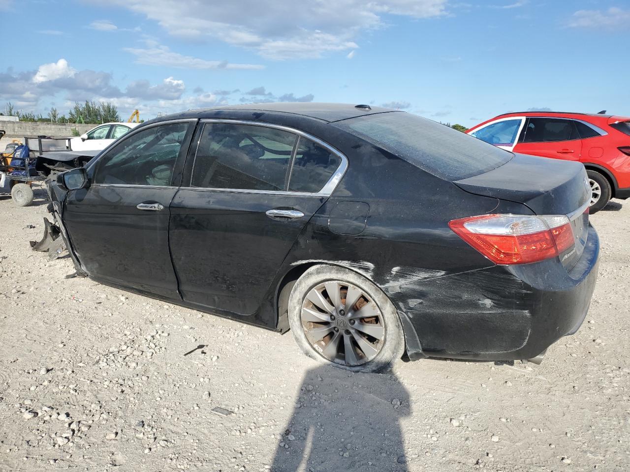 2014 Honda Accord Touring - Image 2