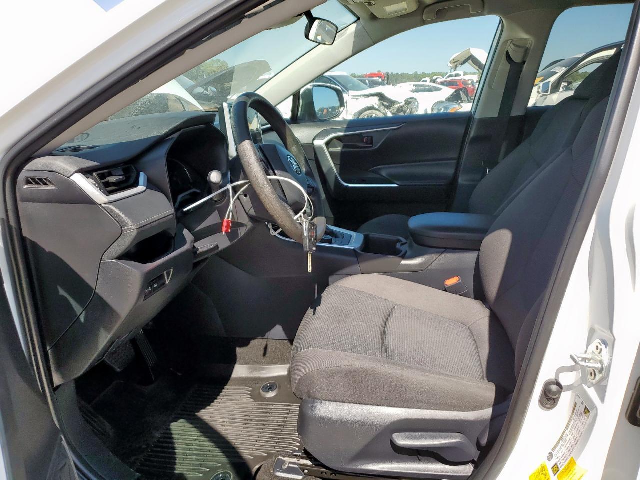 2024 Toyota Rav4 Le - Фото 7
