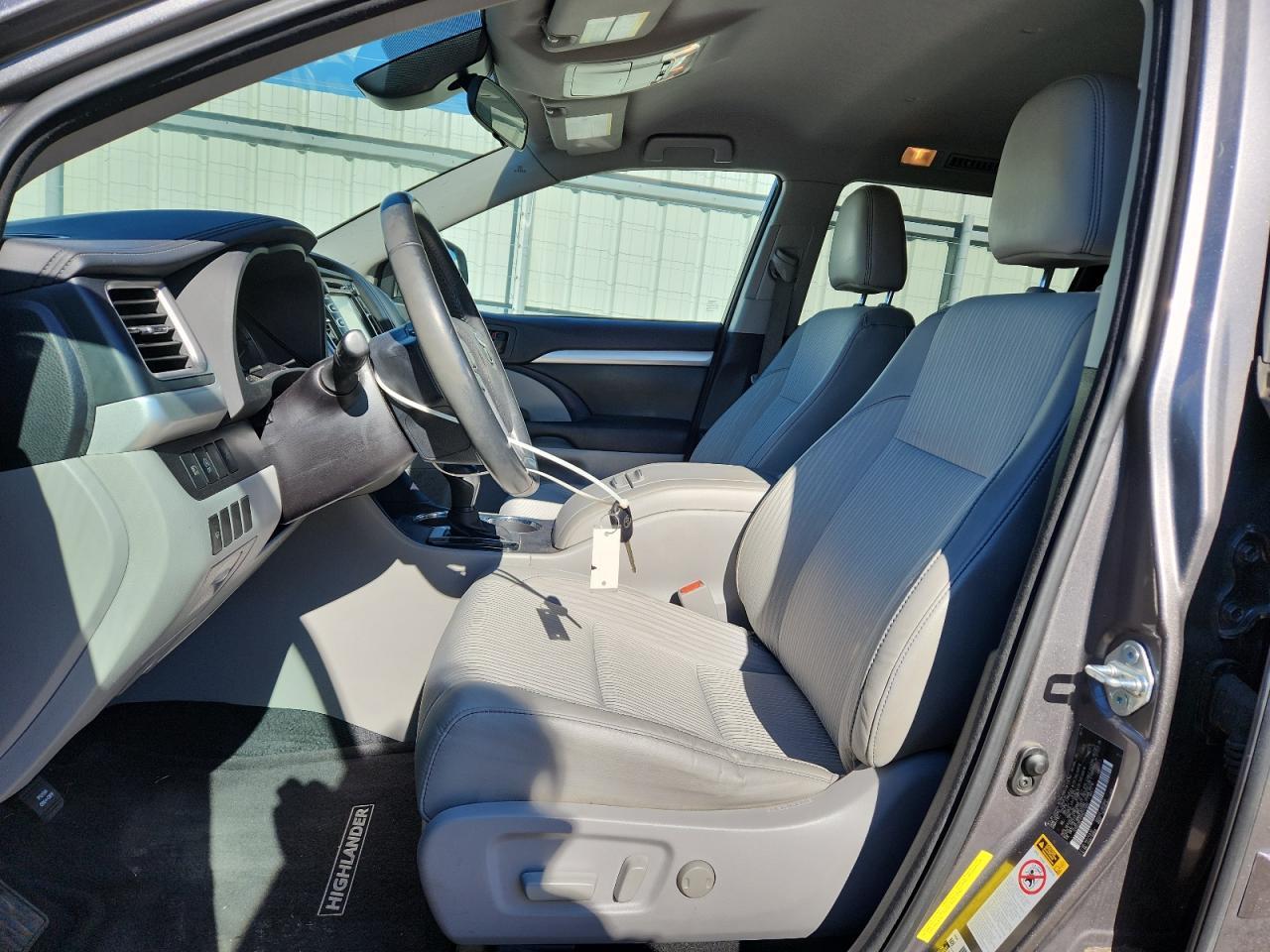 2017 Toyota Highlander Le - Фото 7