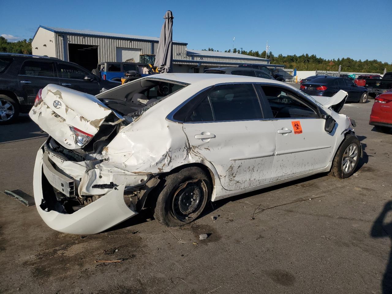2016 Toyota Camry Le - Фото 3