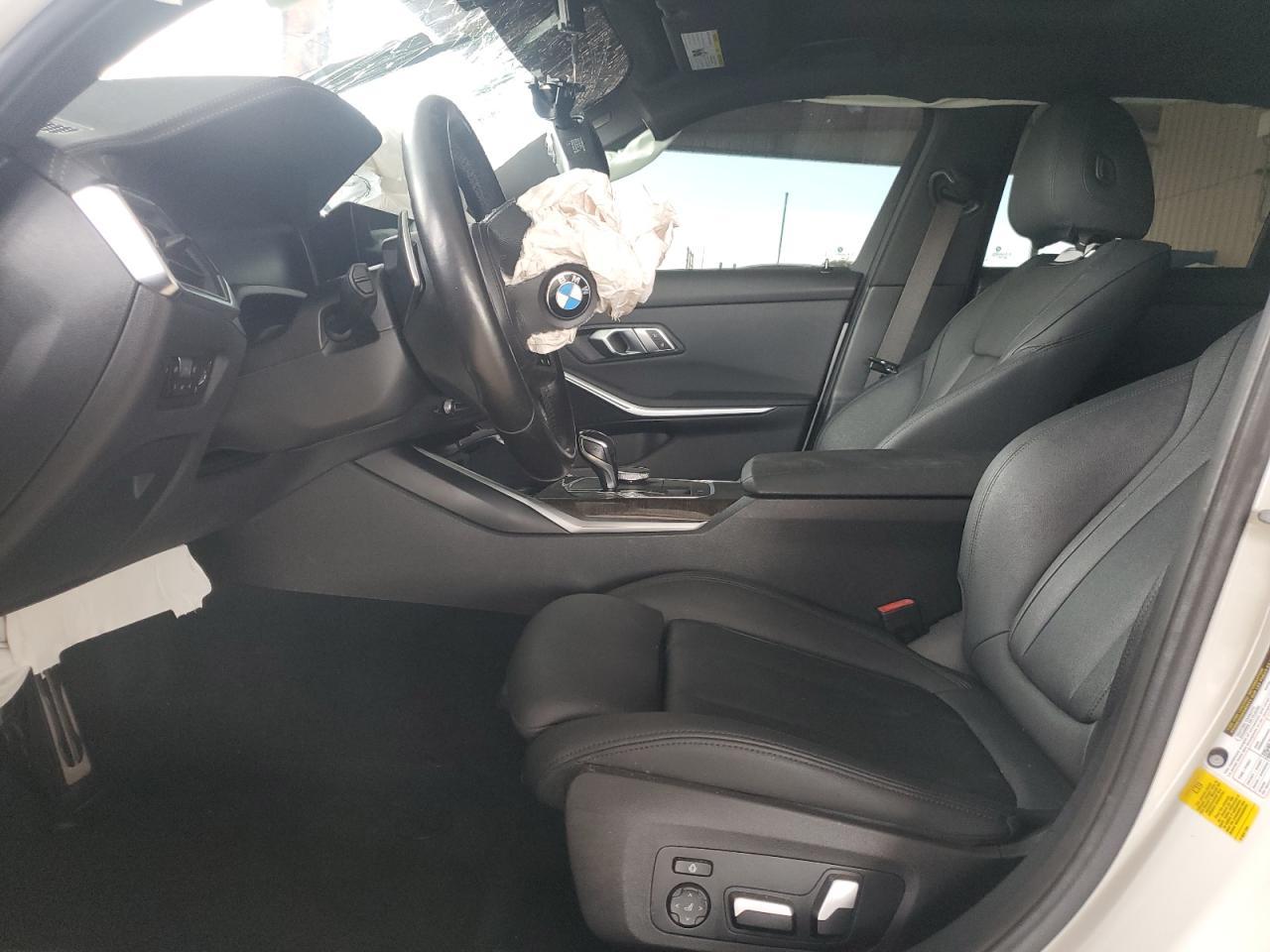 2021 BMW 330I - Фото 7