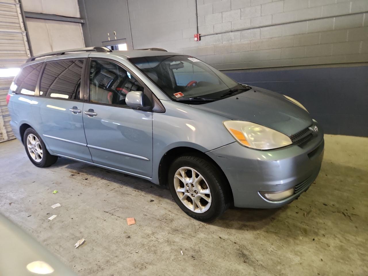 2004 Toyota Sienna Xle - Фото 4