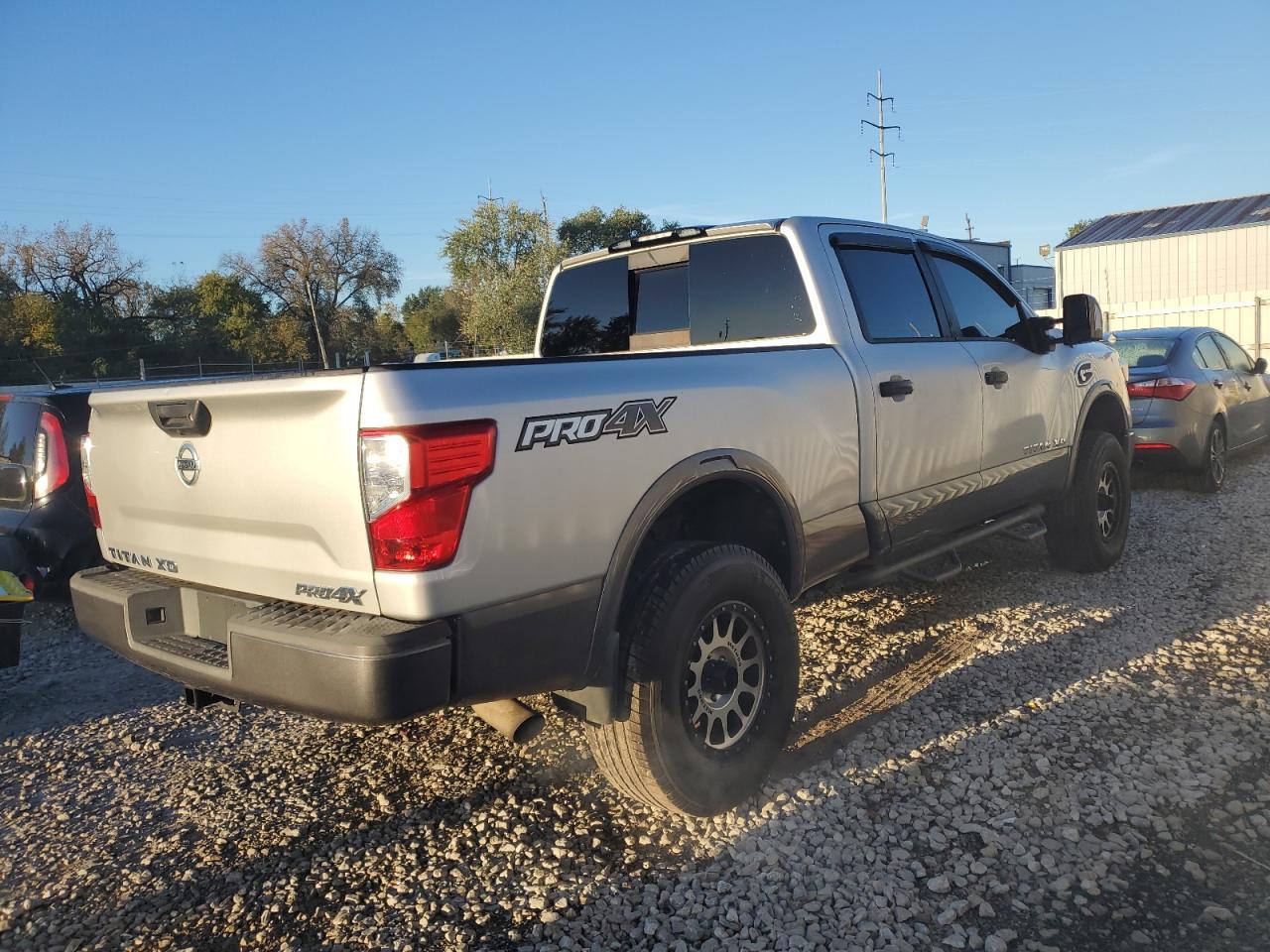 2017 Nissan Titan Xd Sl - Фото 3