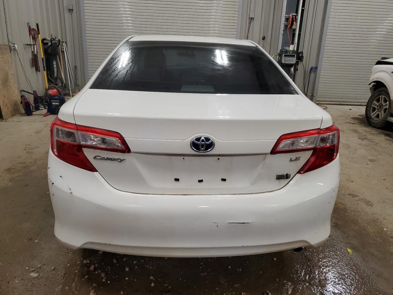 2012 Toyota Camry Hybrid - Image 6