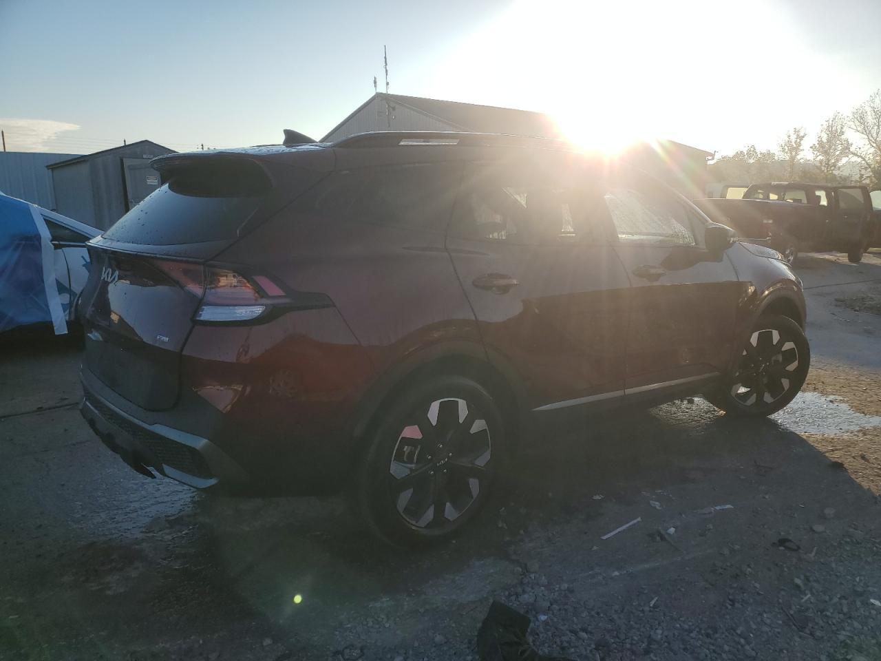 2023 Kia Sportage X Line - Image 3