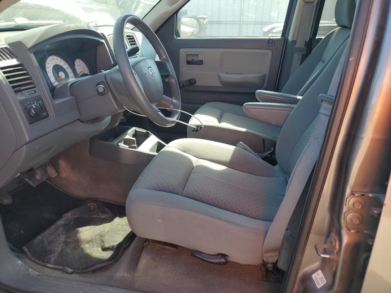 2007 Dodge Dakota Quad - Image 7