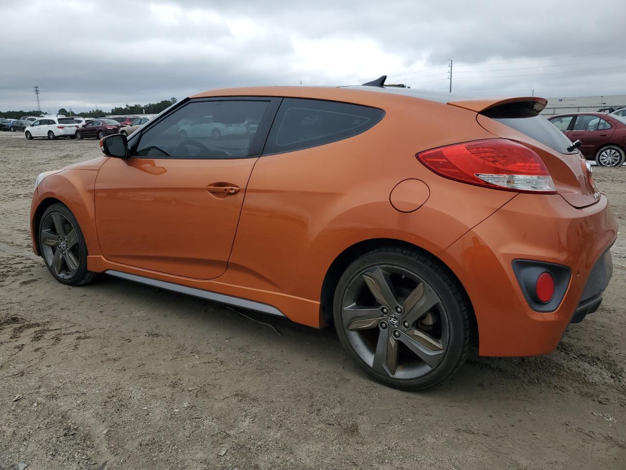 2015 Hyundai Veloster Turbo - Фото 2