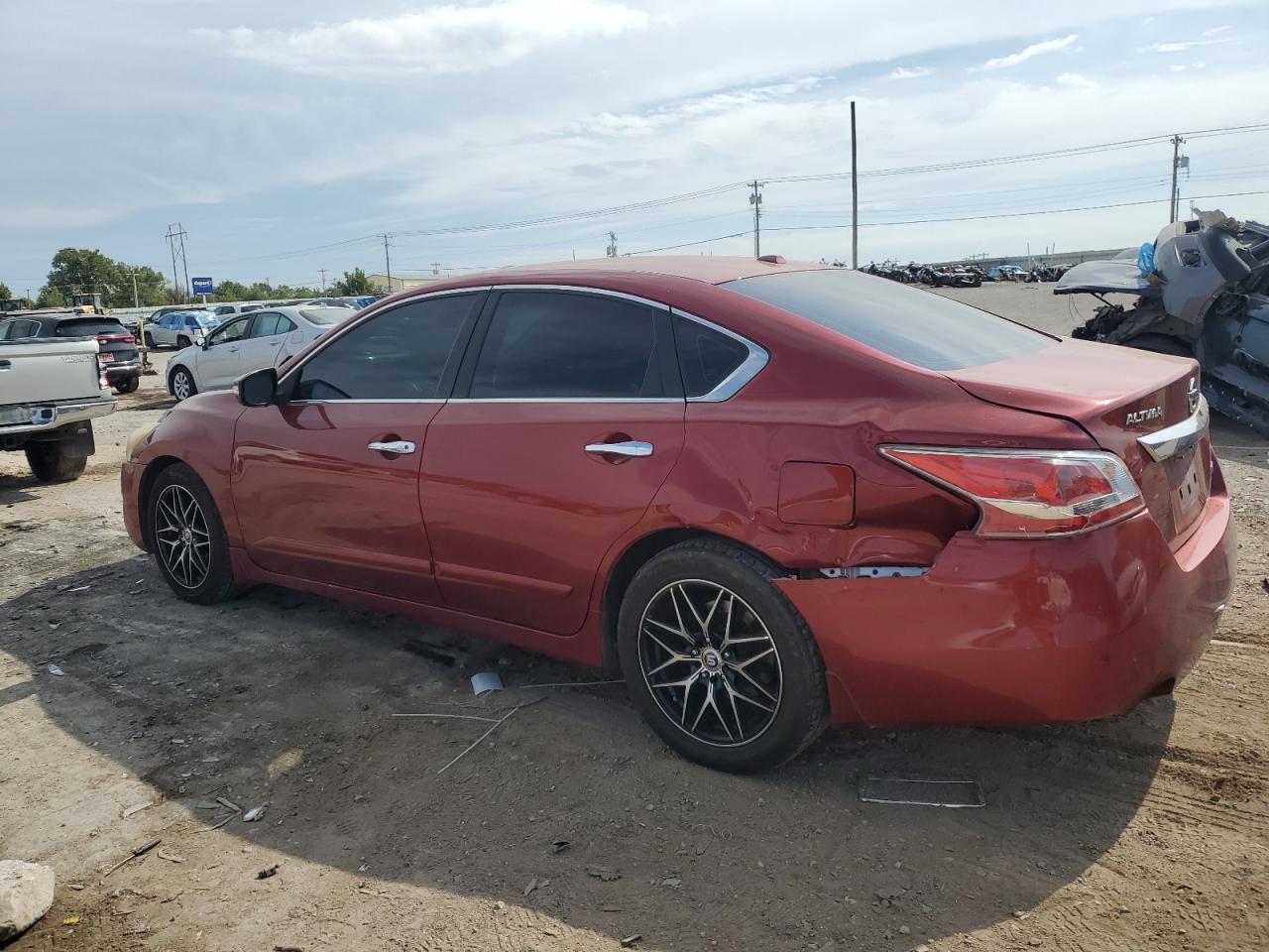 2013 Nissan Altima 2.5 - Фото 2