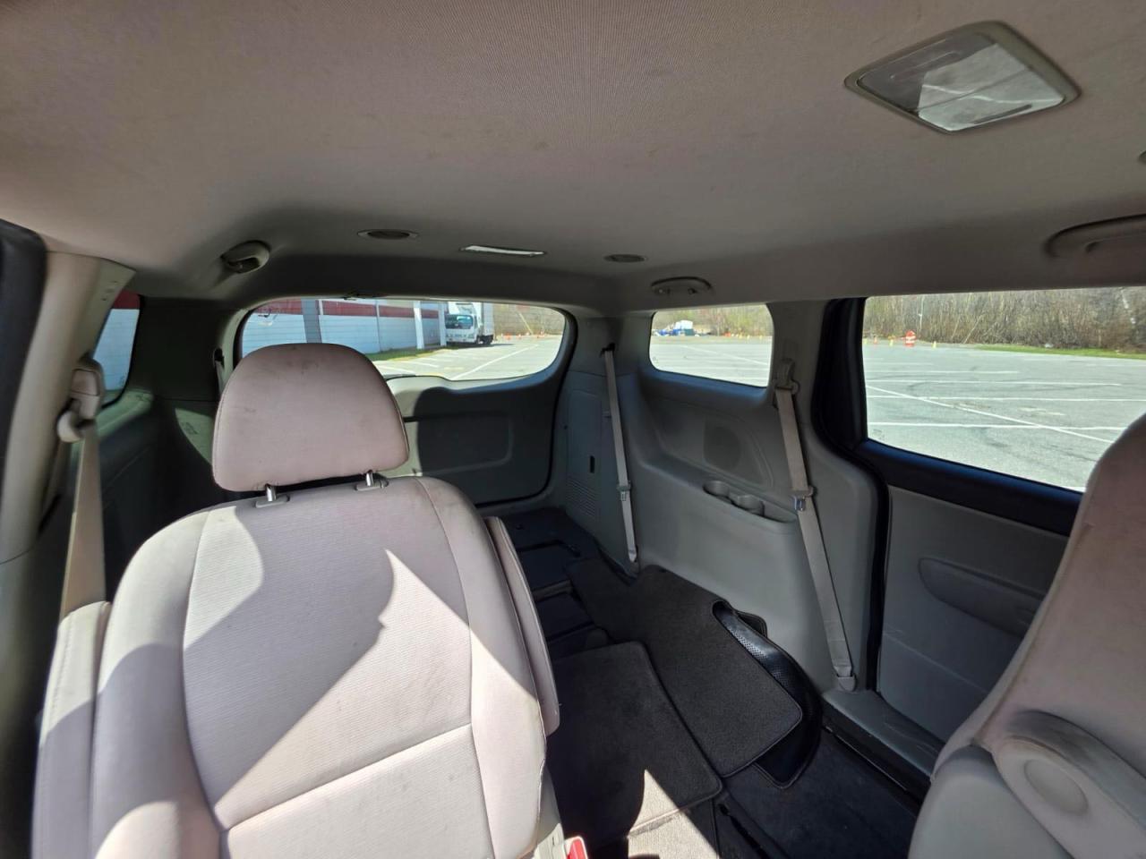 2015 Kia Sedona Lx - Фото 7