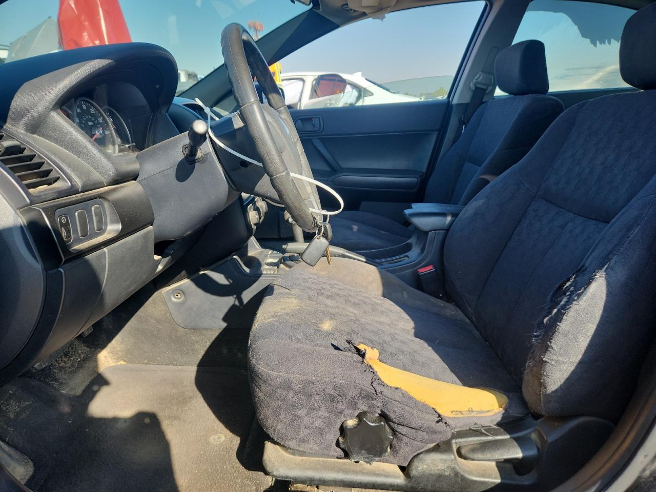 2005 Mitsubishi Galant De - Image 7