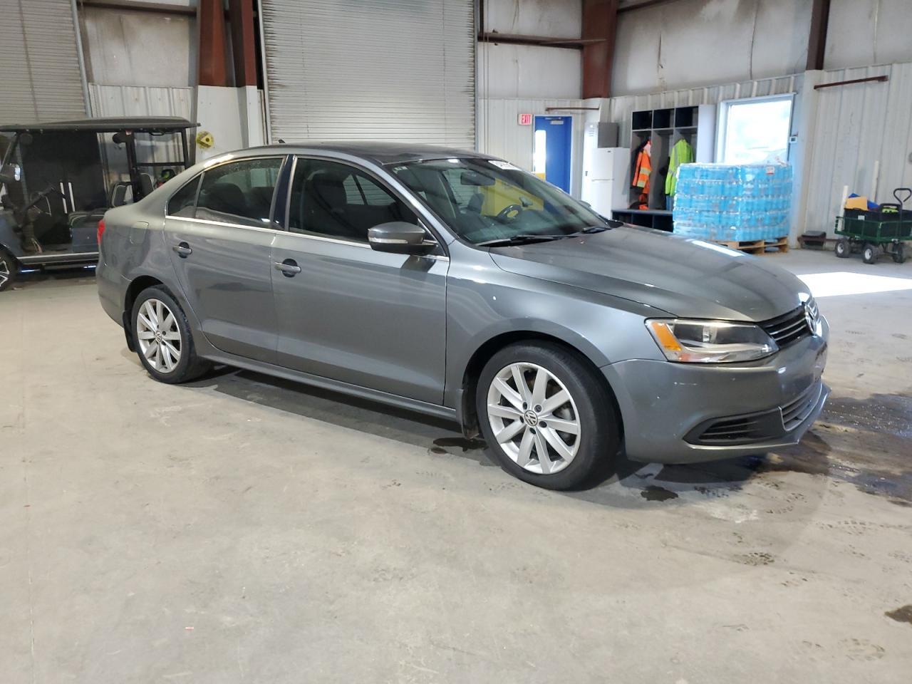 2013 Volkswagen Jetta Tdi - Image 4
