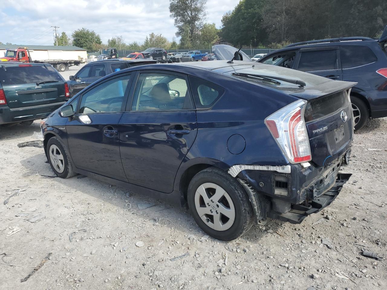 2015 Toyota Prius - Фото 2