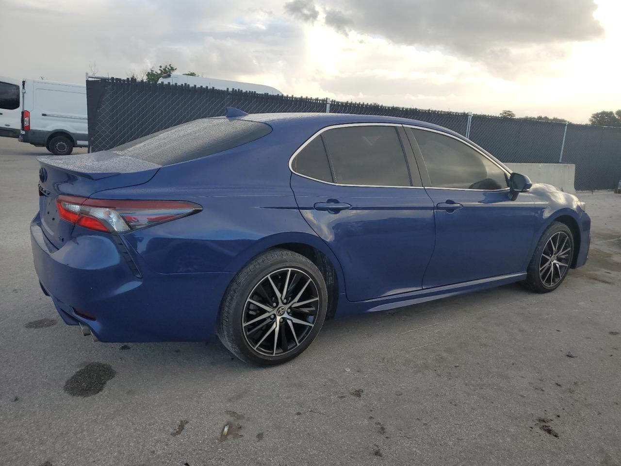 2024 Toyota Camry Se Night Shade - Фото 3
