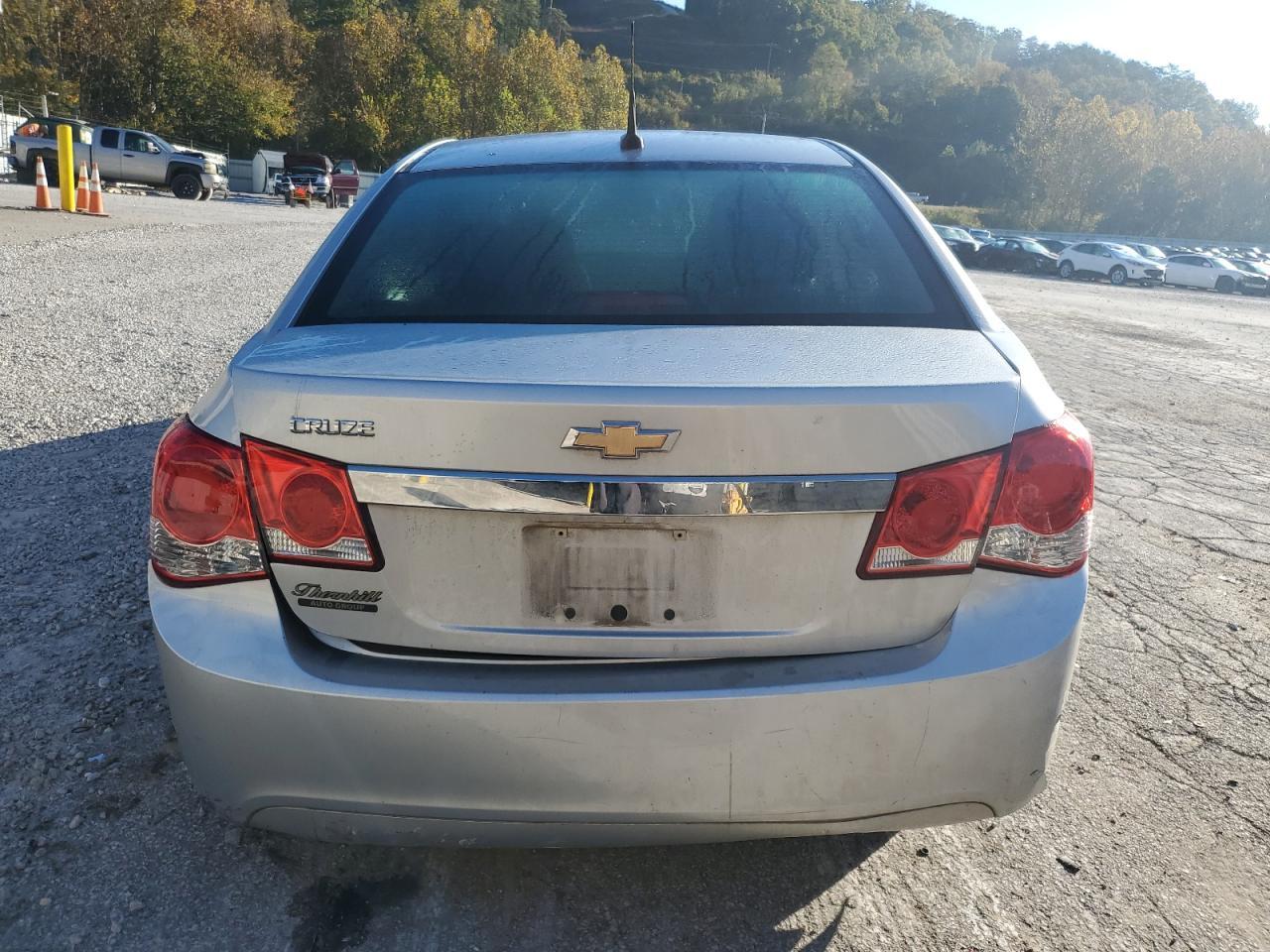 2014 Chevrolet Cruze Ls - Фото 6